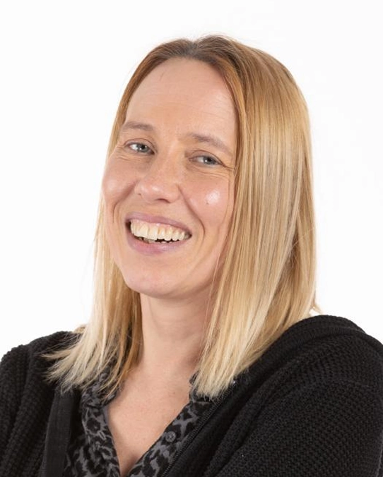 Deborah Gilmore, MYP English A Language and Literature Teacher / Yearbook Coordinator